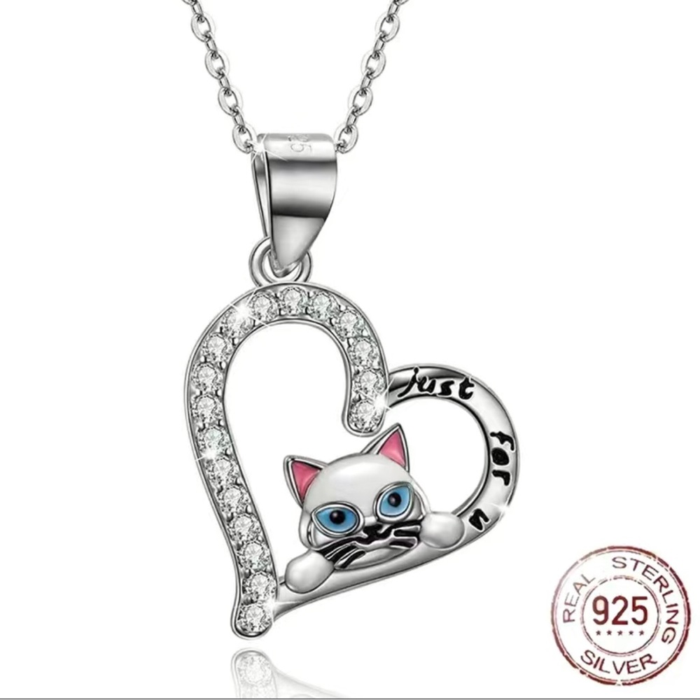 925 Sterling Silver Cute Cat Heart-shaped Pendant Necklace